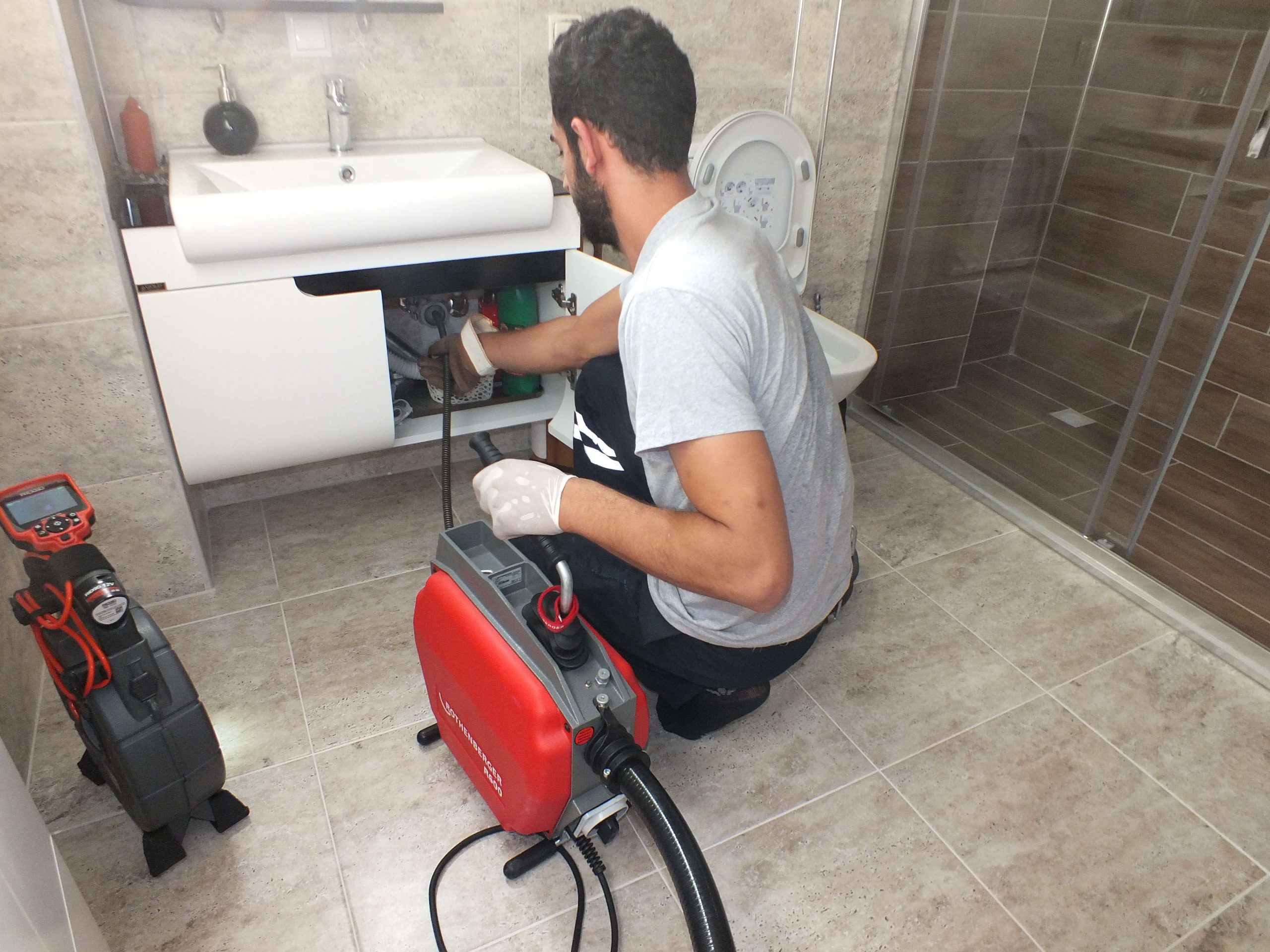 Lavabo ve Tuvalet Giderlerinde Hızlı Müdahale